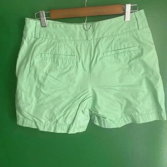 Mint Green Khaki Shorts Size 4 LOFT EUC! - Picture 3 of 4